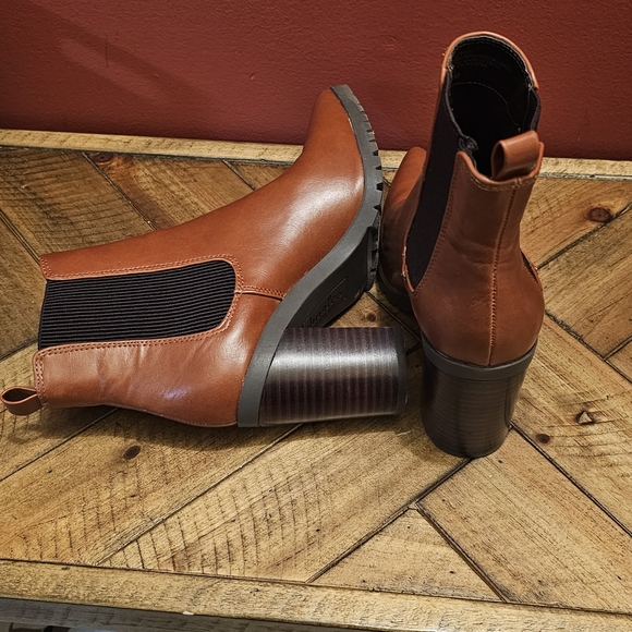 Charles David Shoes - Charles David Brown Ankle Boots